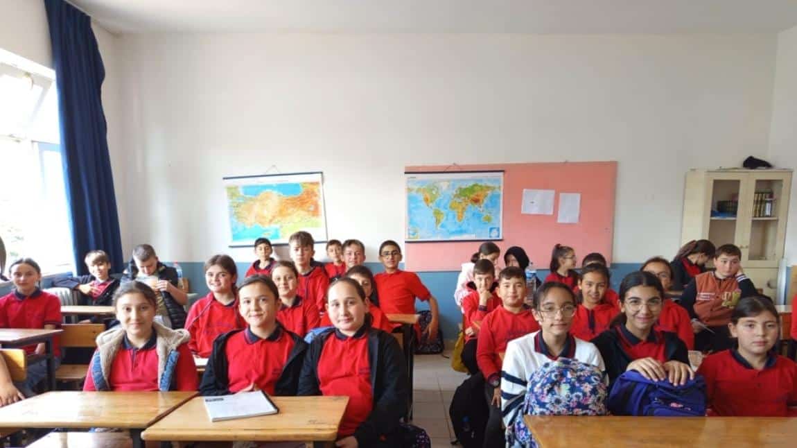 OKUL KIYAFETLERİ